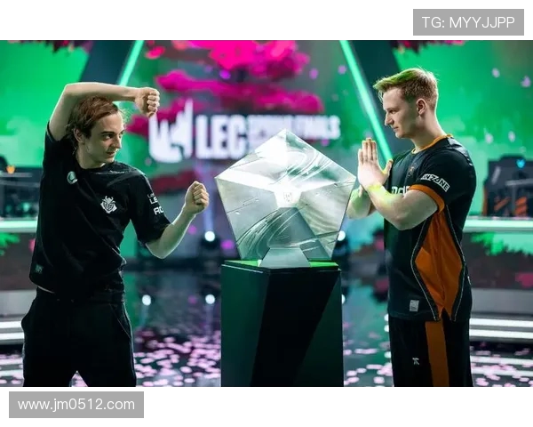 CFO战队在LCP赛区的精彩表现对比FNC战队在LEC赛区的强势表现